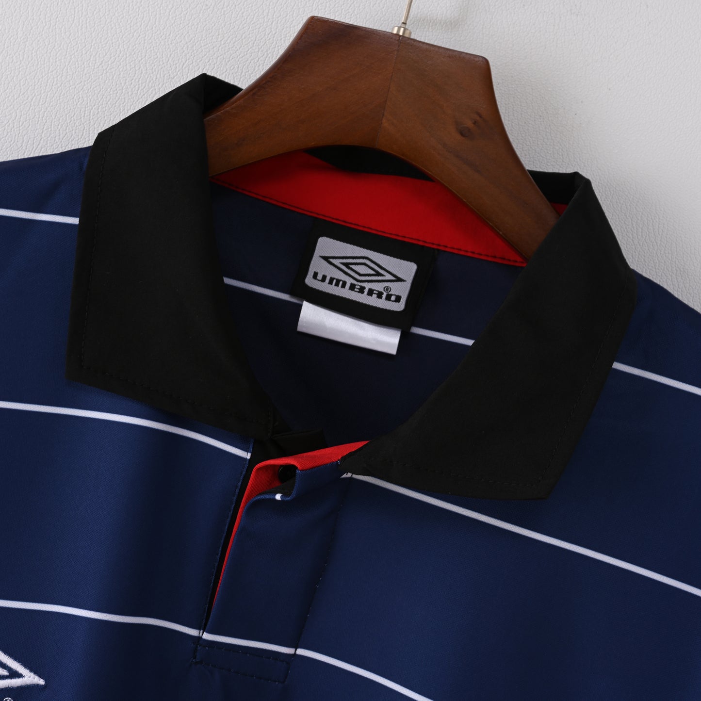 Retro Manchester United 1999/00 Jersey