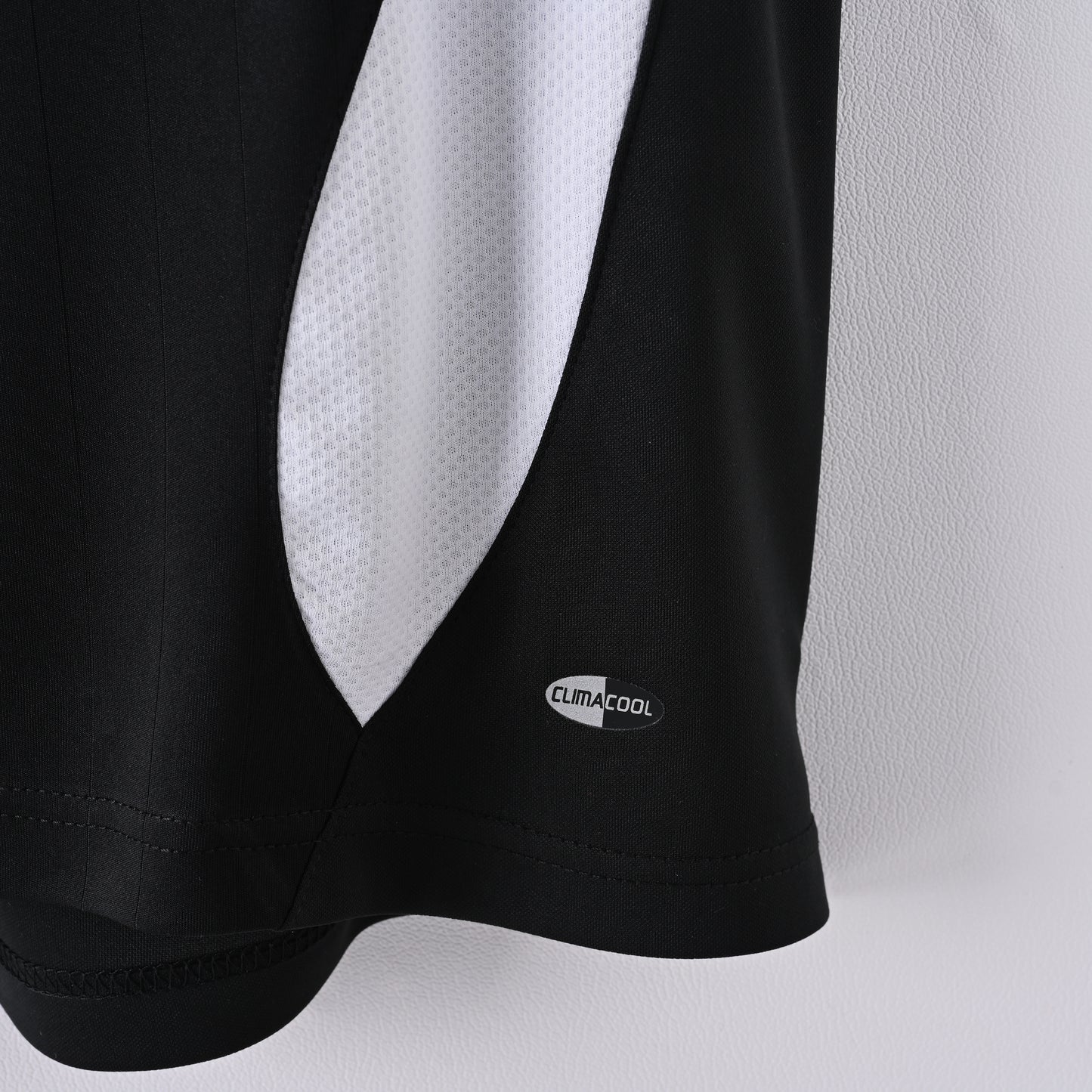 Retro Real Madrid 2006/07 Jersey