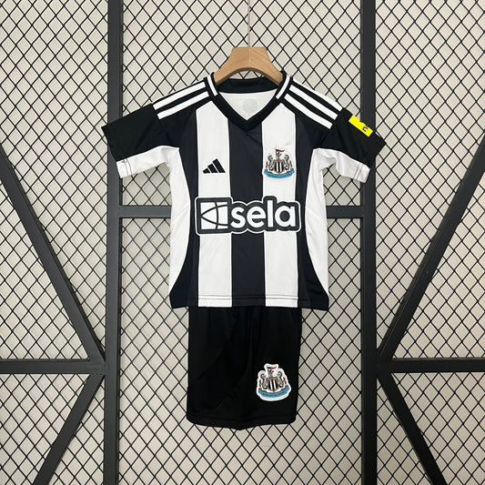 Kids Newcastle United F.C. 2024/25 Home Jersey