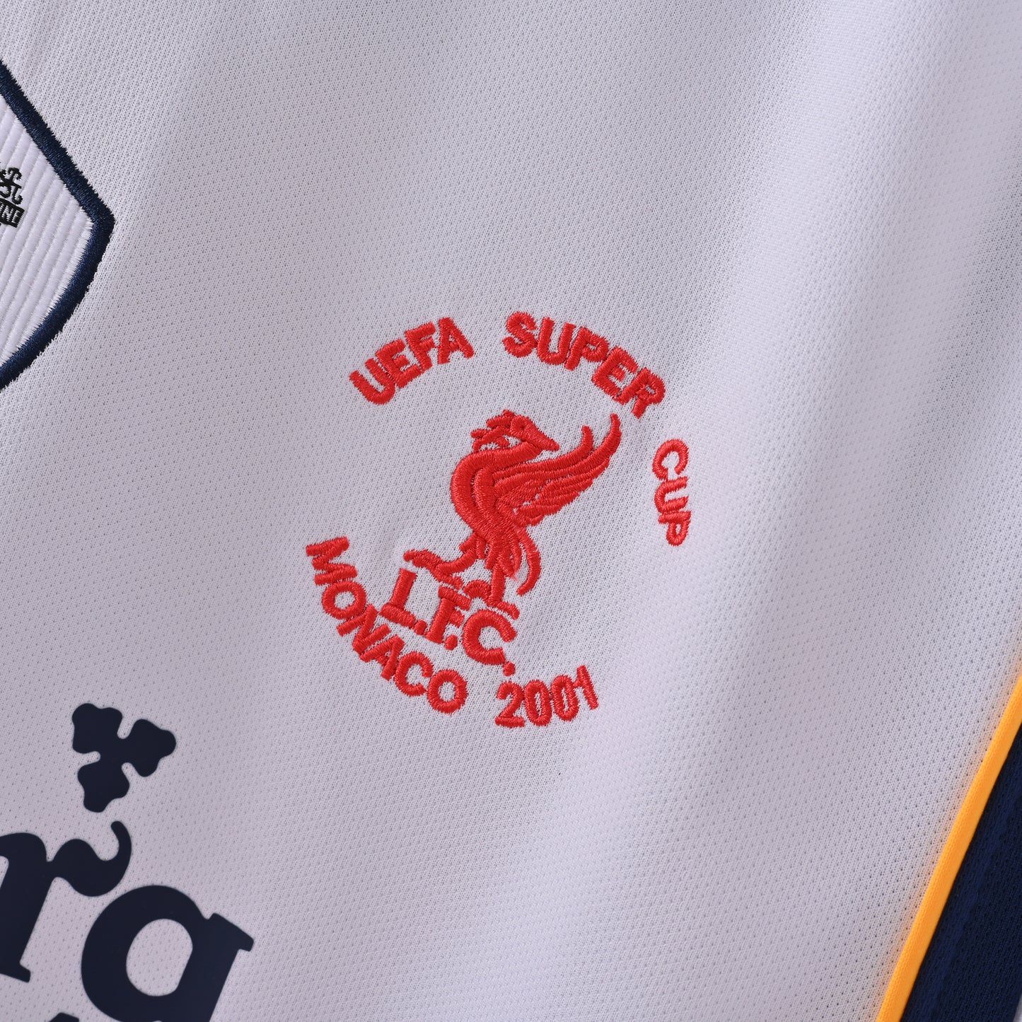 Retro Liverpool FC 2001/02 Jersey