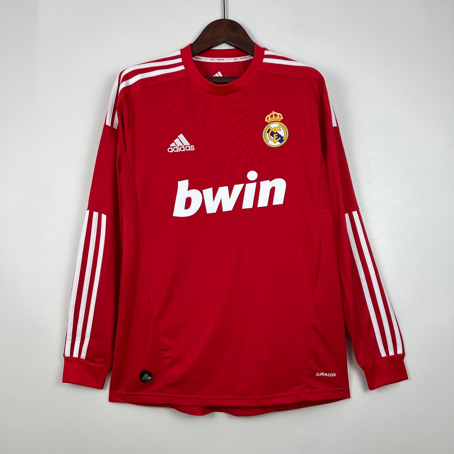 Retro Long Sleeve Real Madrid 11/12 Third Away