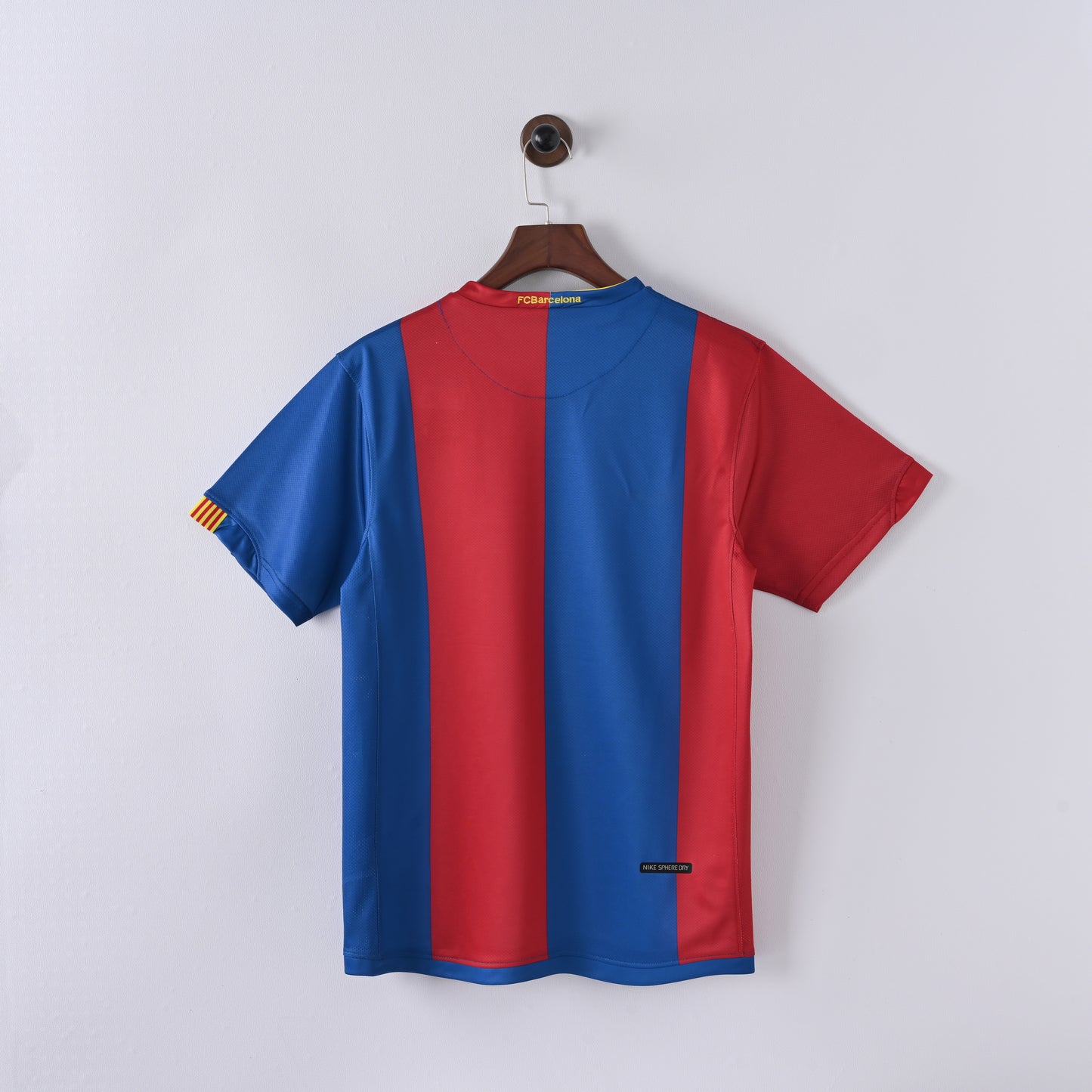 Retro Barcelona 2006/07 Jersey