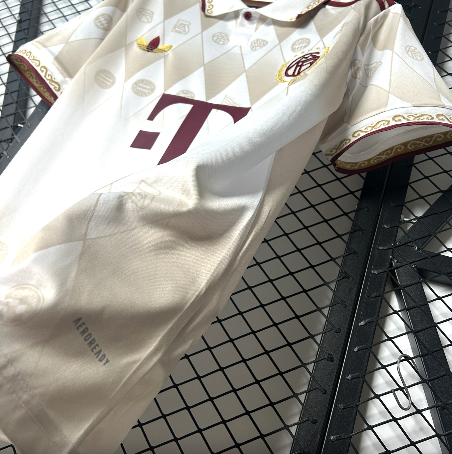 Bayern Munich 2025/26 White Classic Jersey