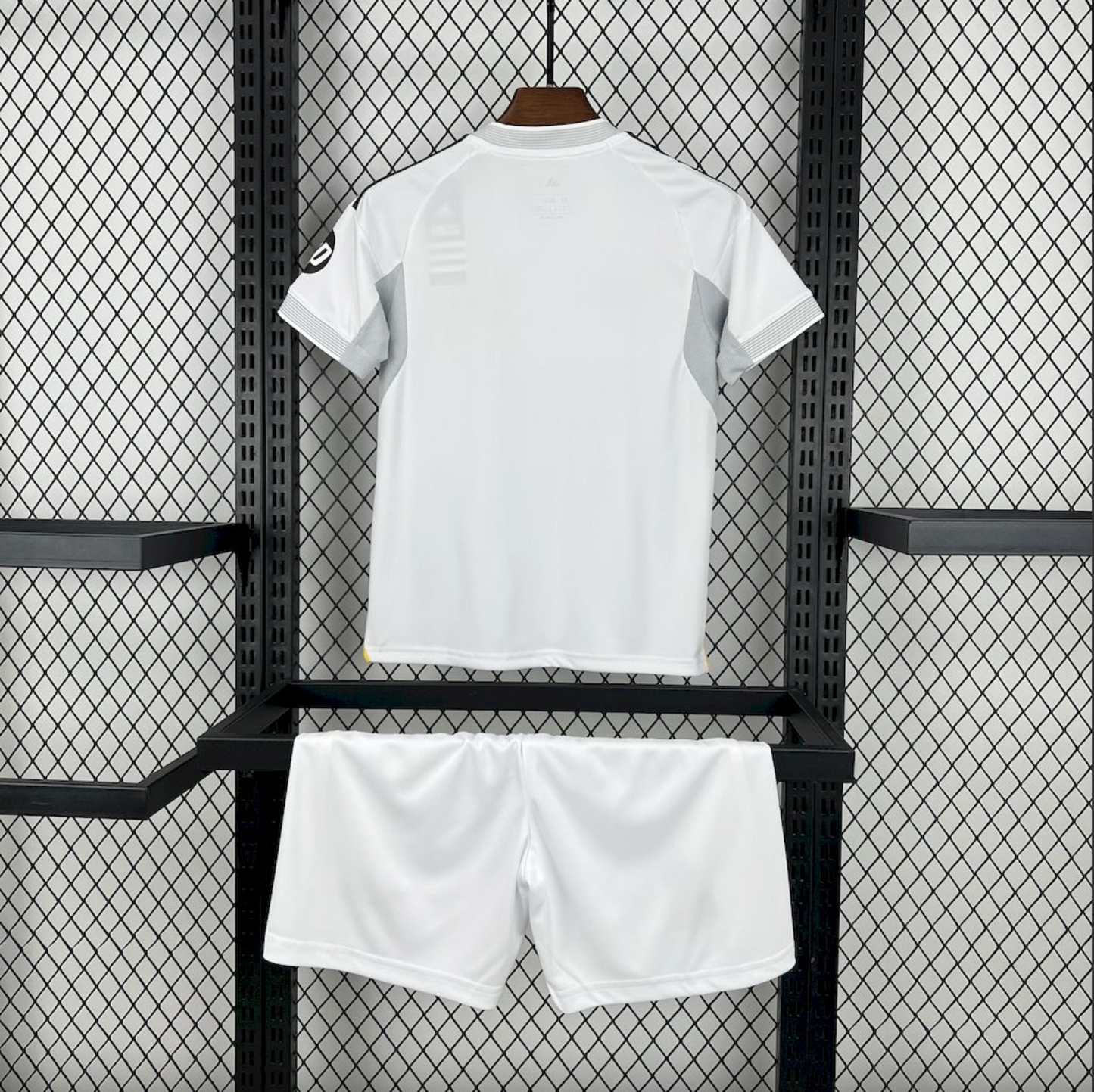 Kids Real Madrid Home 2025/26 Jersey