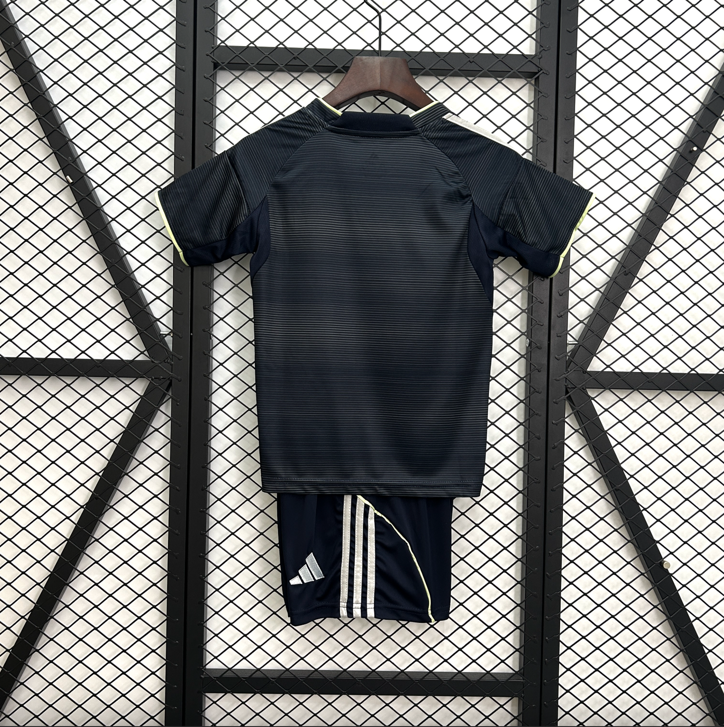 Kids Real Madrid Away 2025/26 Jersey