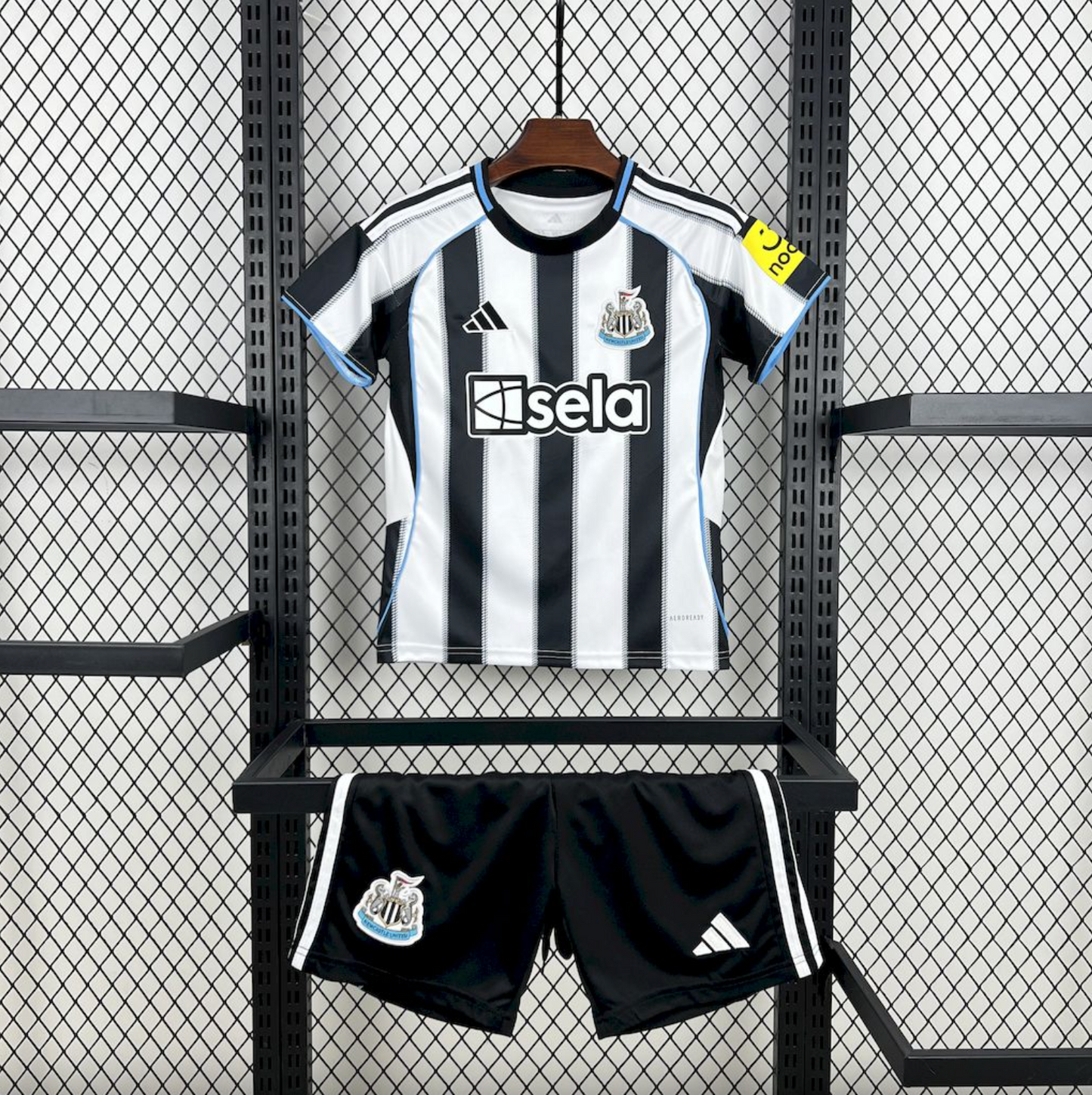 Kids Newcastle United Home 2025/26 Jersey