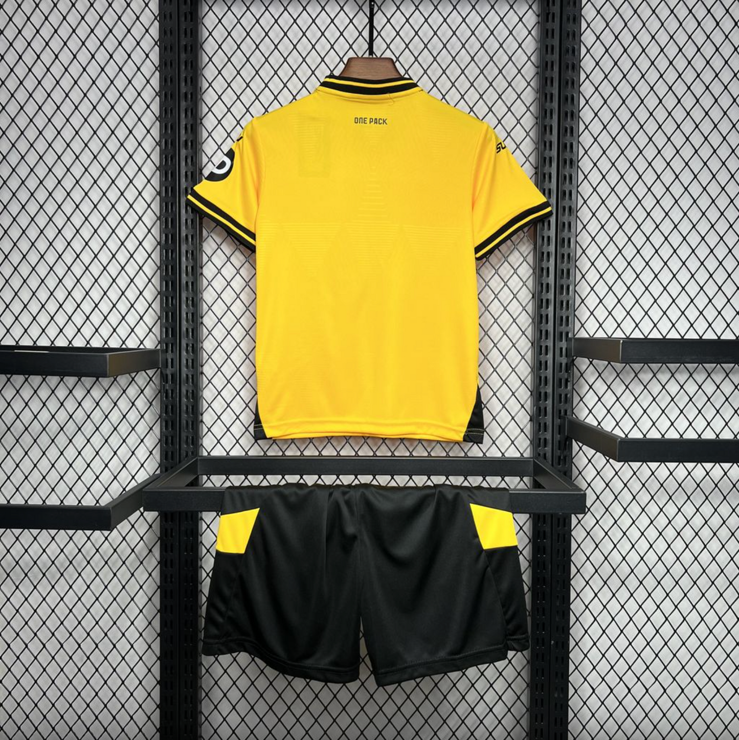 Kids Wolverhampton Wanderers F.C. 2024/25 Home Jersey