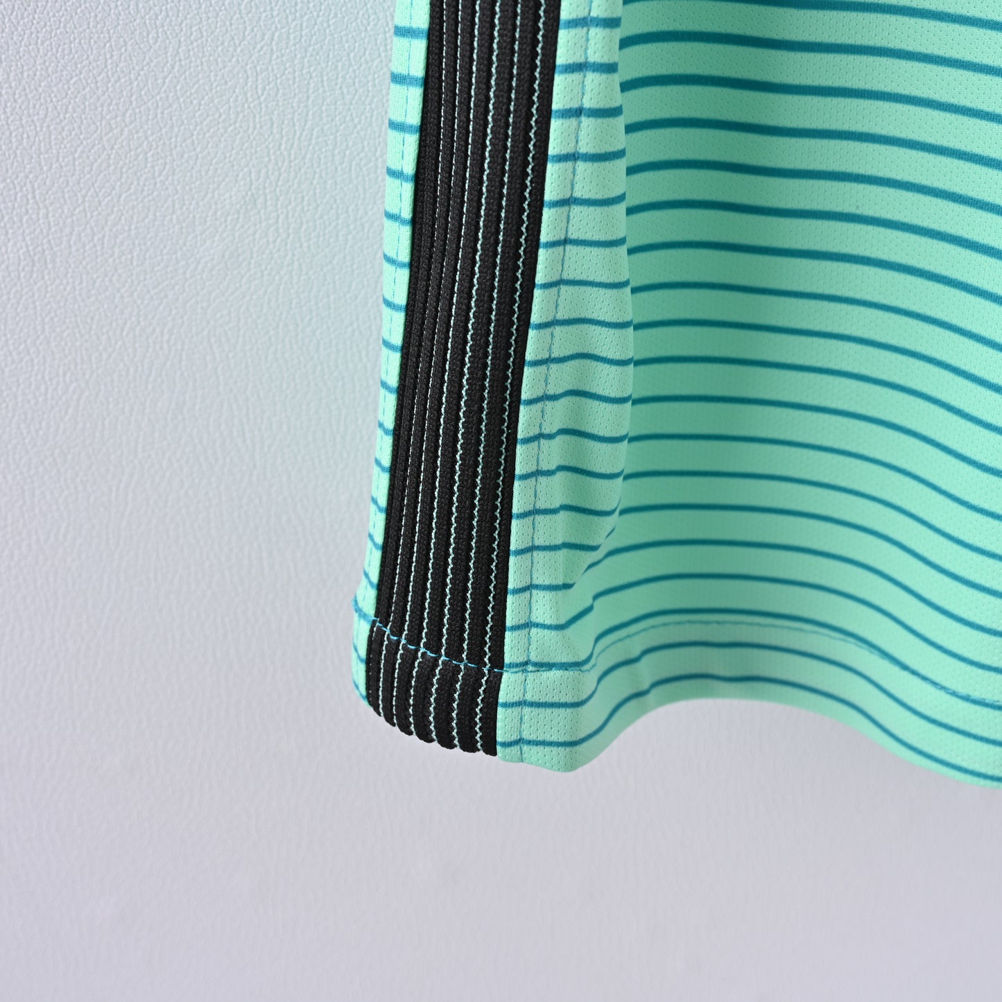 Retro Barcelona 2016/17 Jersey