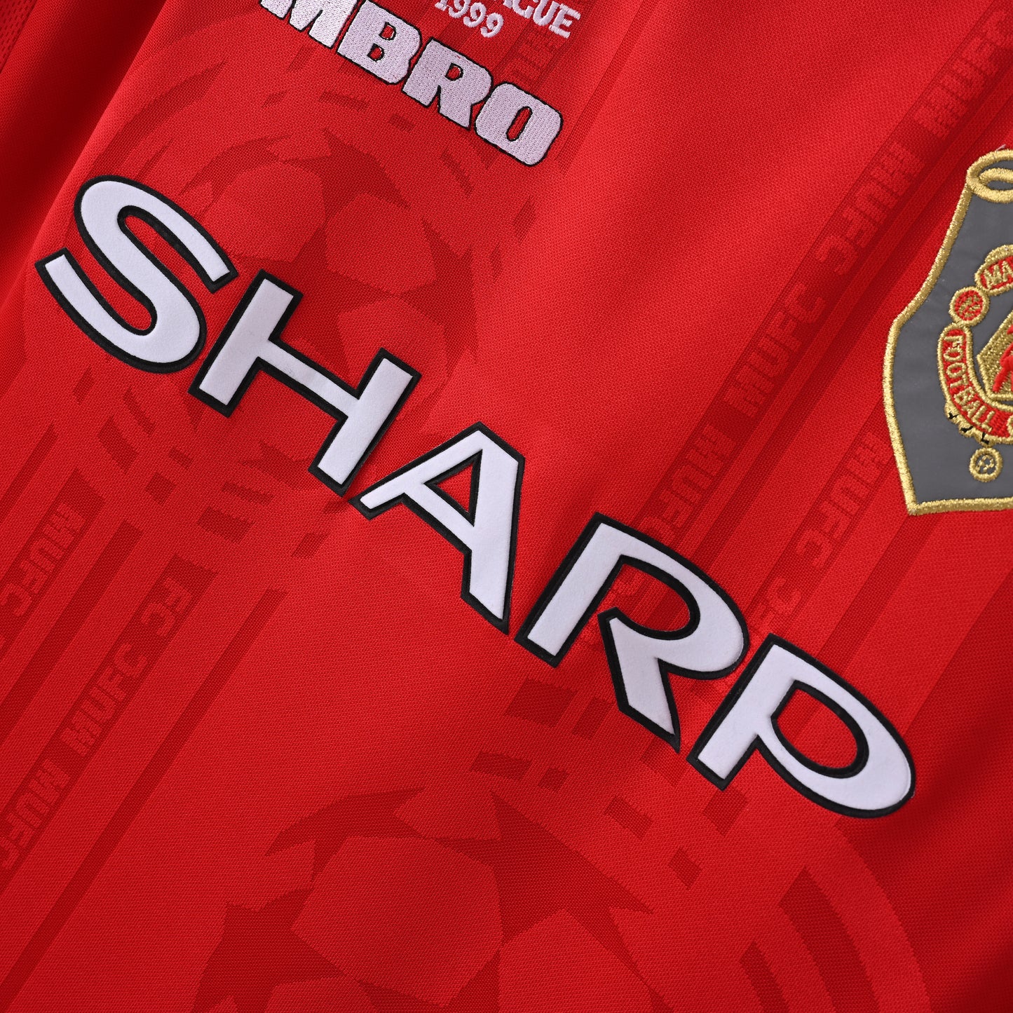 Retro Manchester United 1999/00 Jersey