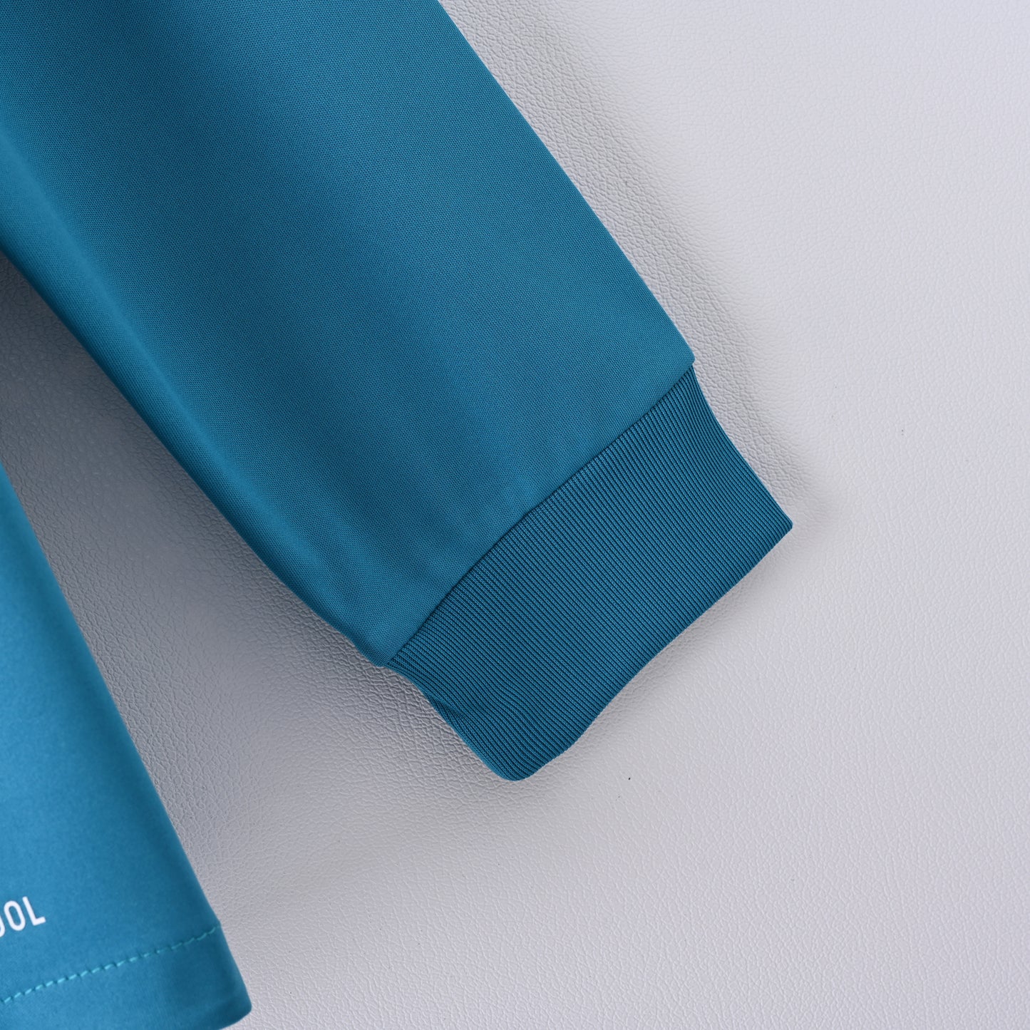 Retro Real Madrid 2017/18 Jersey