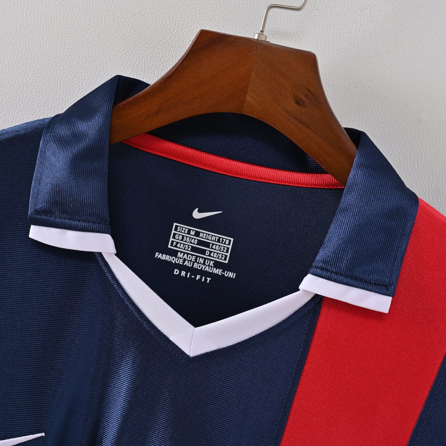 Retro PSG 2001/02 Jersey