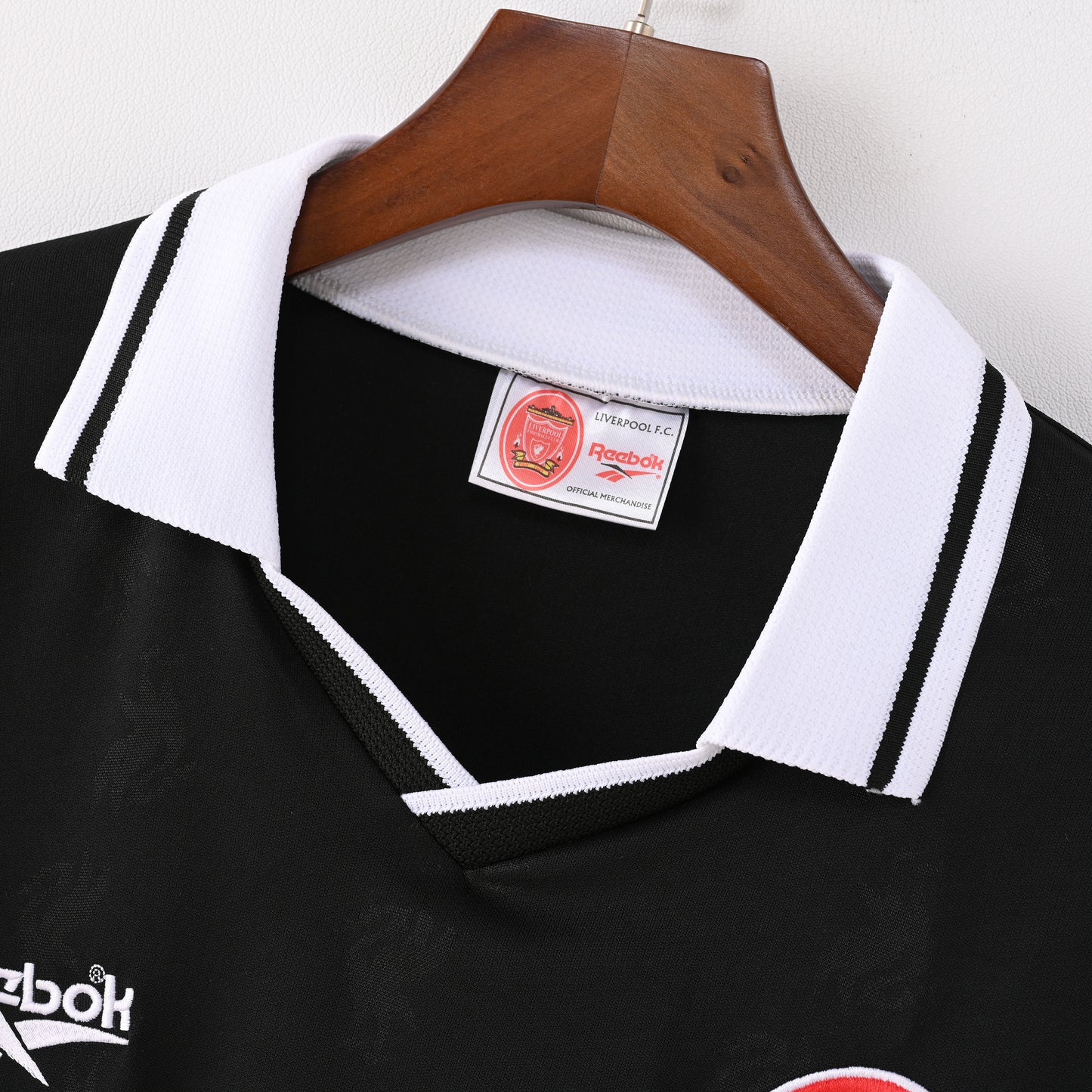 Retro Liverpool FC 1996/97 Jersey