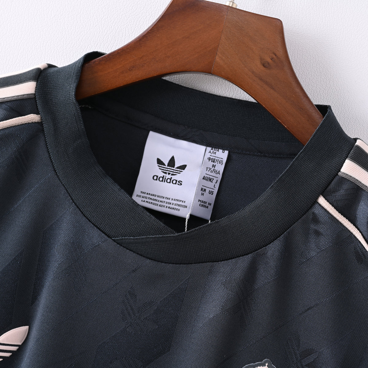 Retro Real Madrid 2024/25 Jersey