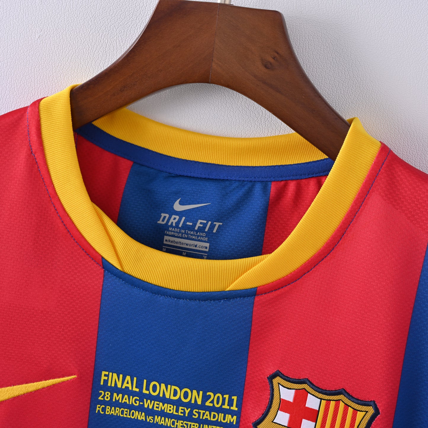 Retro Barcelona 2010/11 Jersey