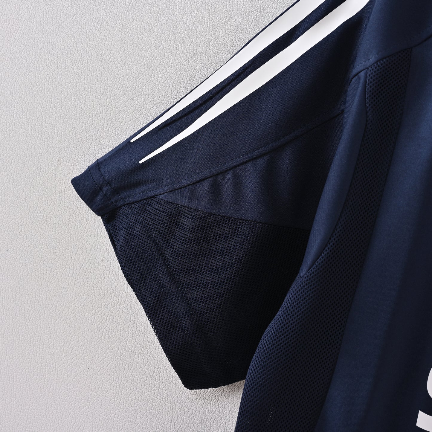 Retro Real Madrid 2004/05 Jersey