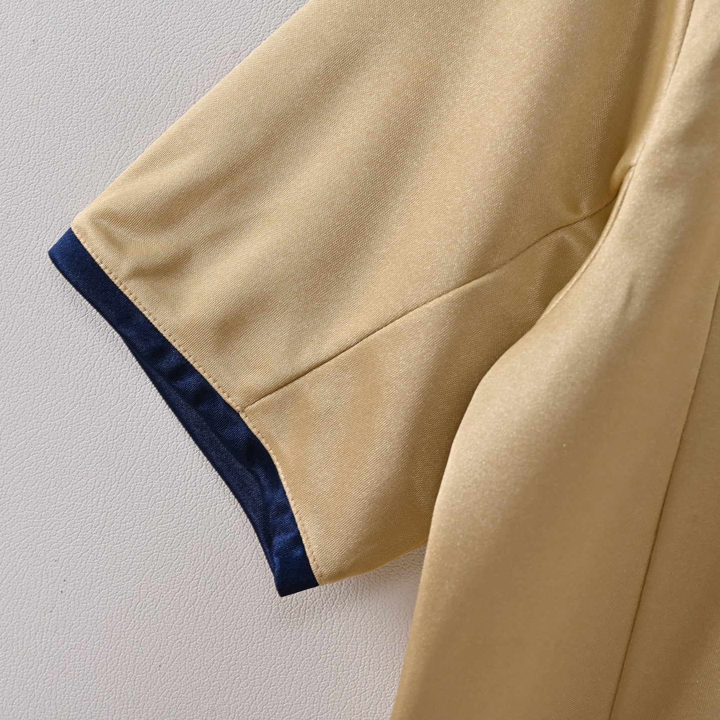 Retro Barcelona 2001/02 Jersey