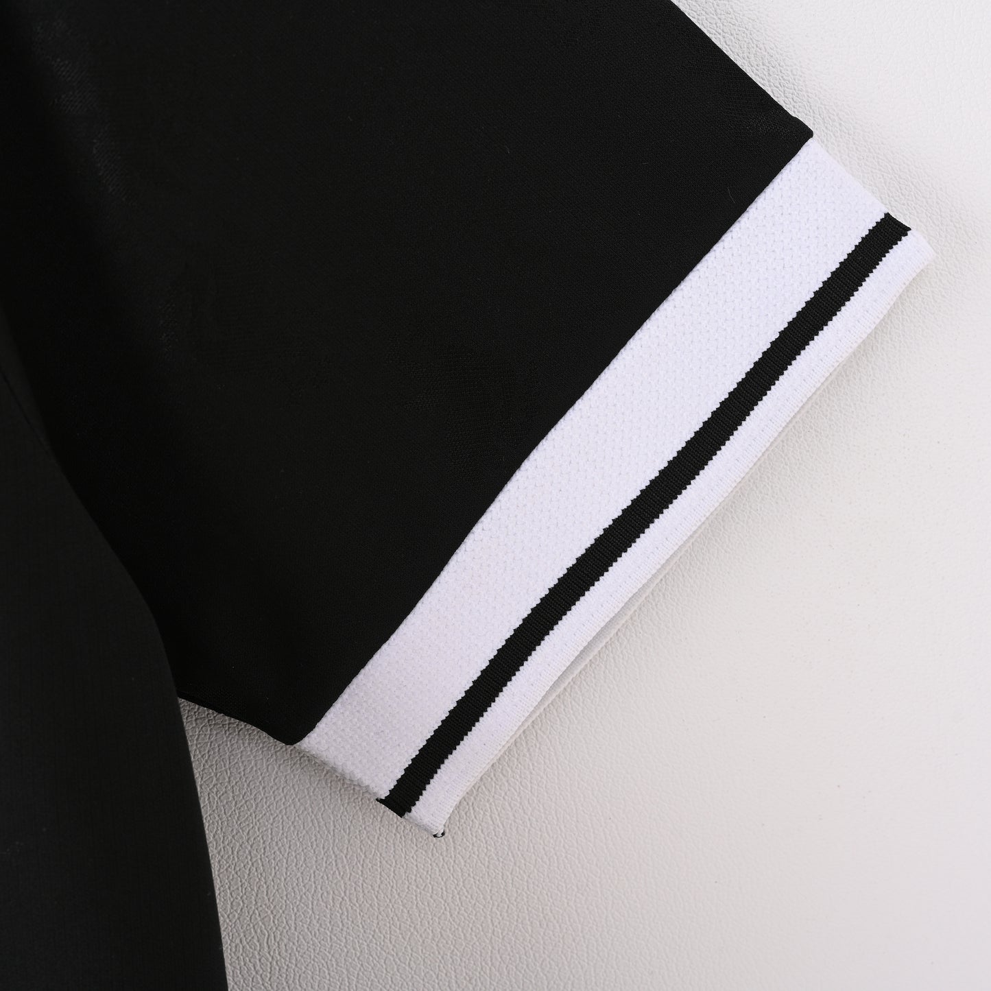 Retro Liverpool FC 1996/97 Jersey