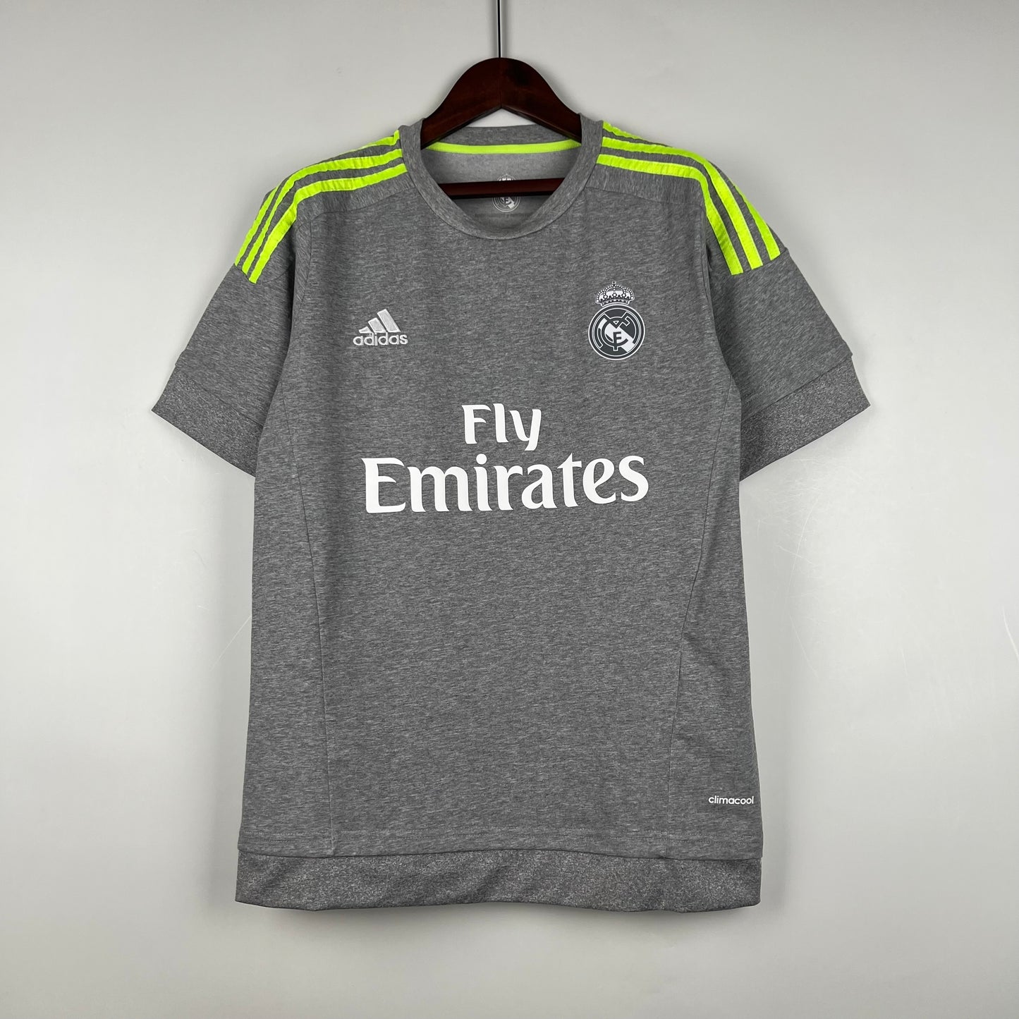 Retro Real Madrid 15/16 Home Jersey