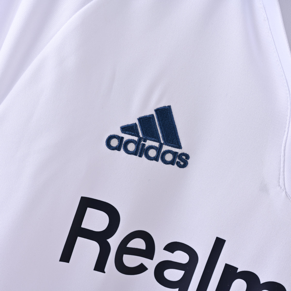 Retro Real Madrid 2001/02 Jersey