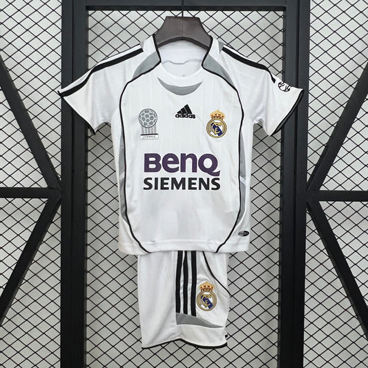 Kids Retro Real Madrid 06/07 Home