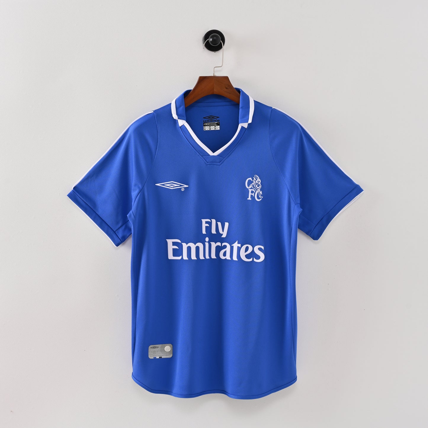 Retro Chelsea 2001/03 Jersey