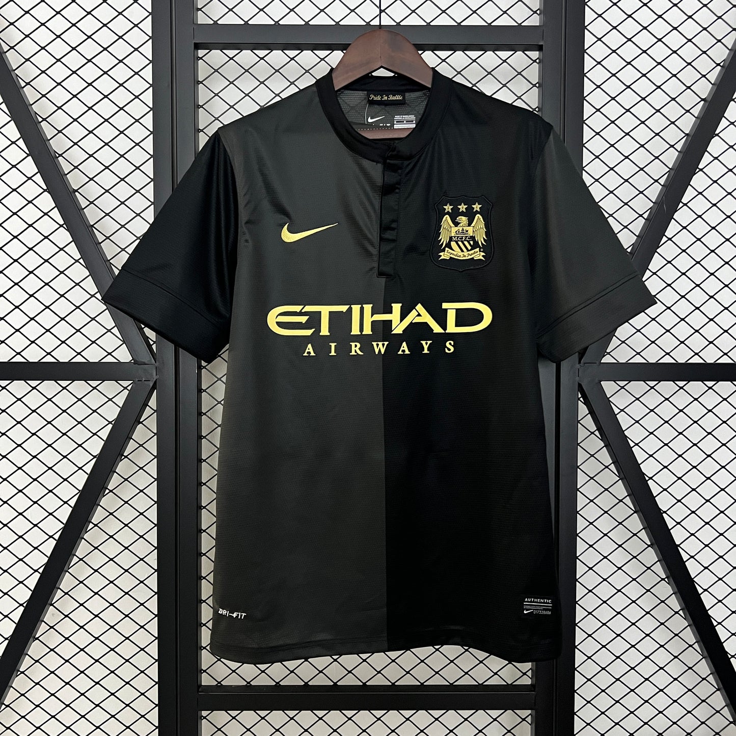 Retro Manchester City 2013/14 Jersey