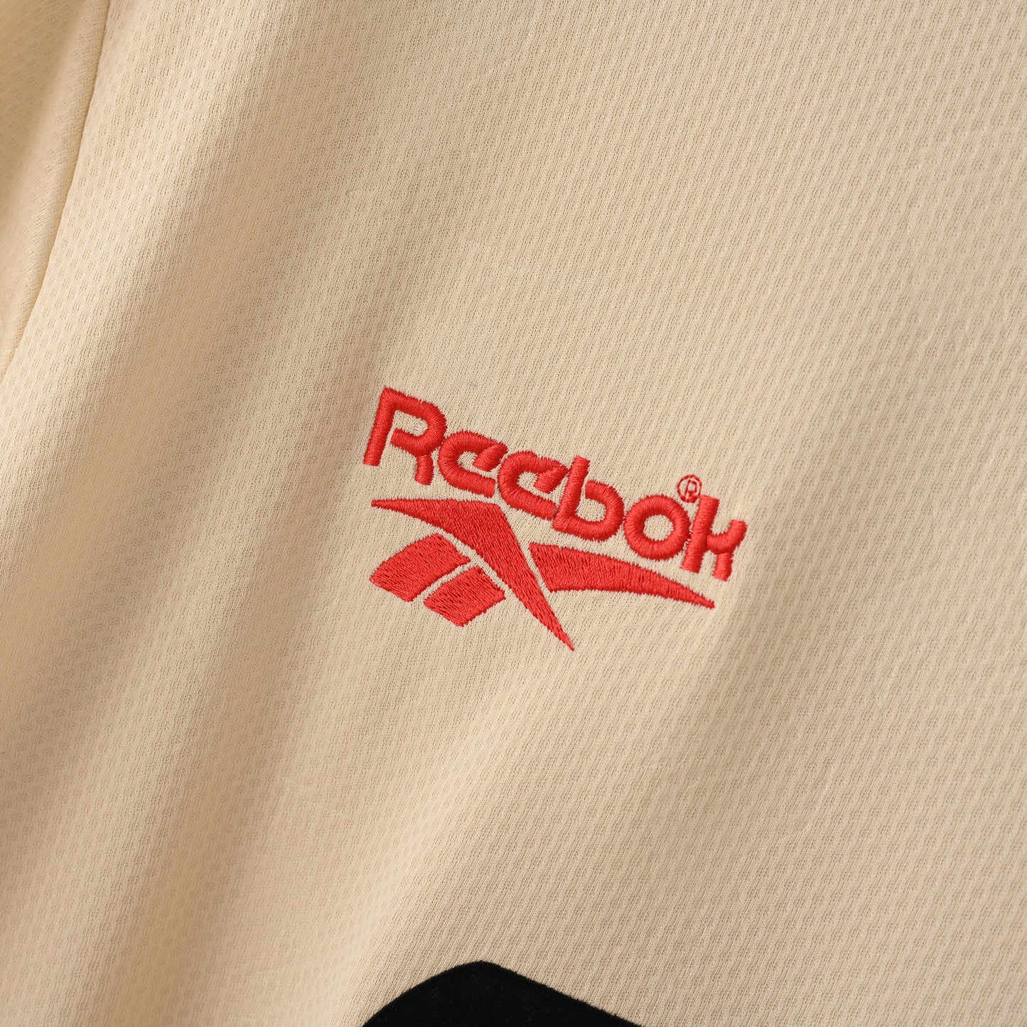 Retro Liverpool FC 1996/97 Jersey