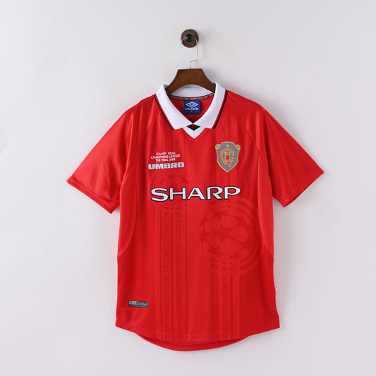 Retro Manchester United 1999/00 Jersey