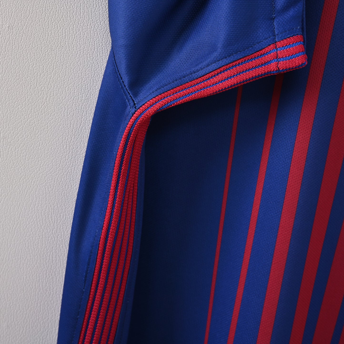 Retro Barcelona 2017/18 Jersey