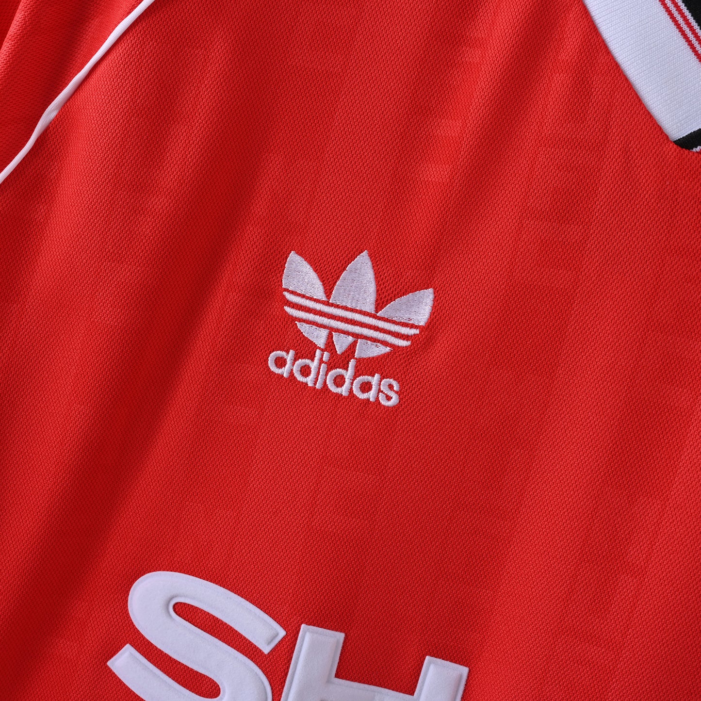 Retro Manchester United 1998/99 Jersey