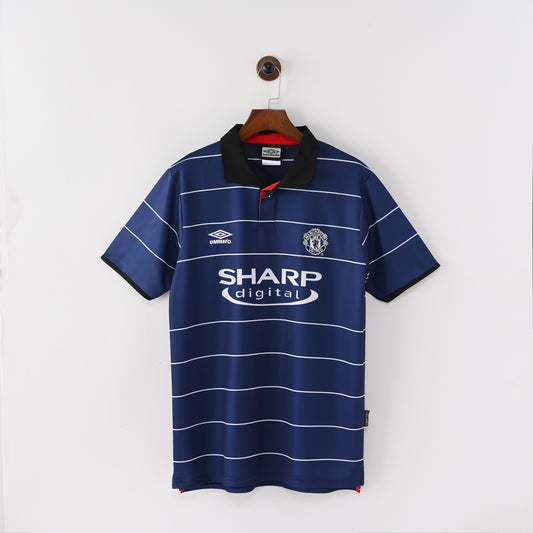 Retro Manchester United 1999/00 Jersey