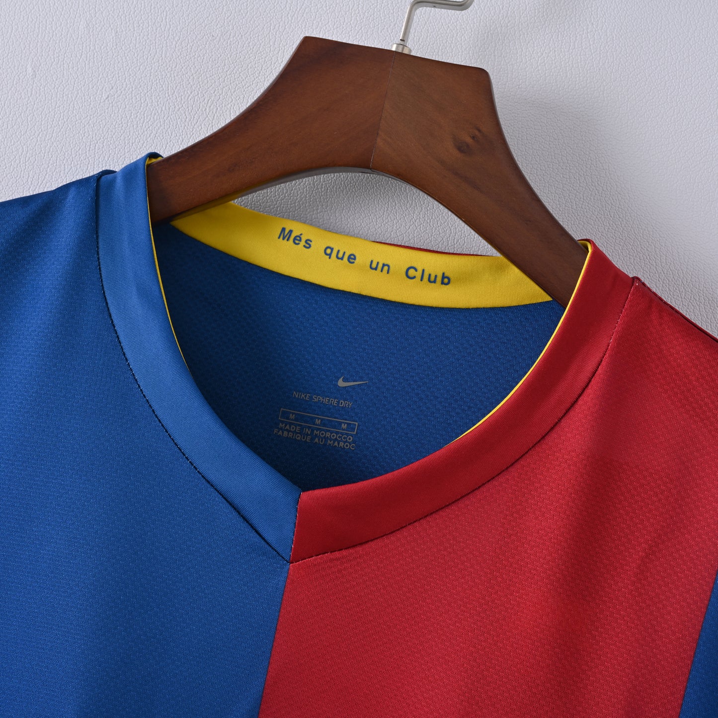 Retro Barcelona 2006/07 Jersey