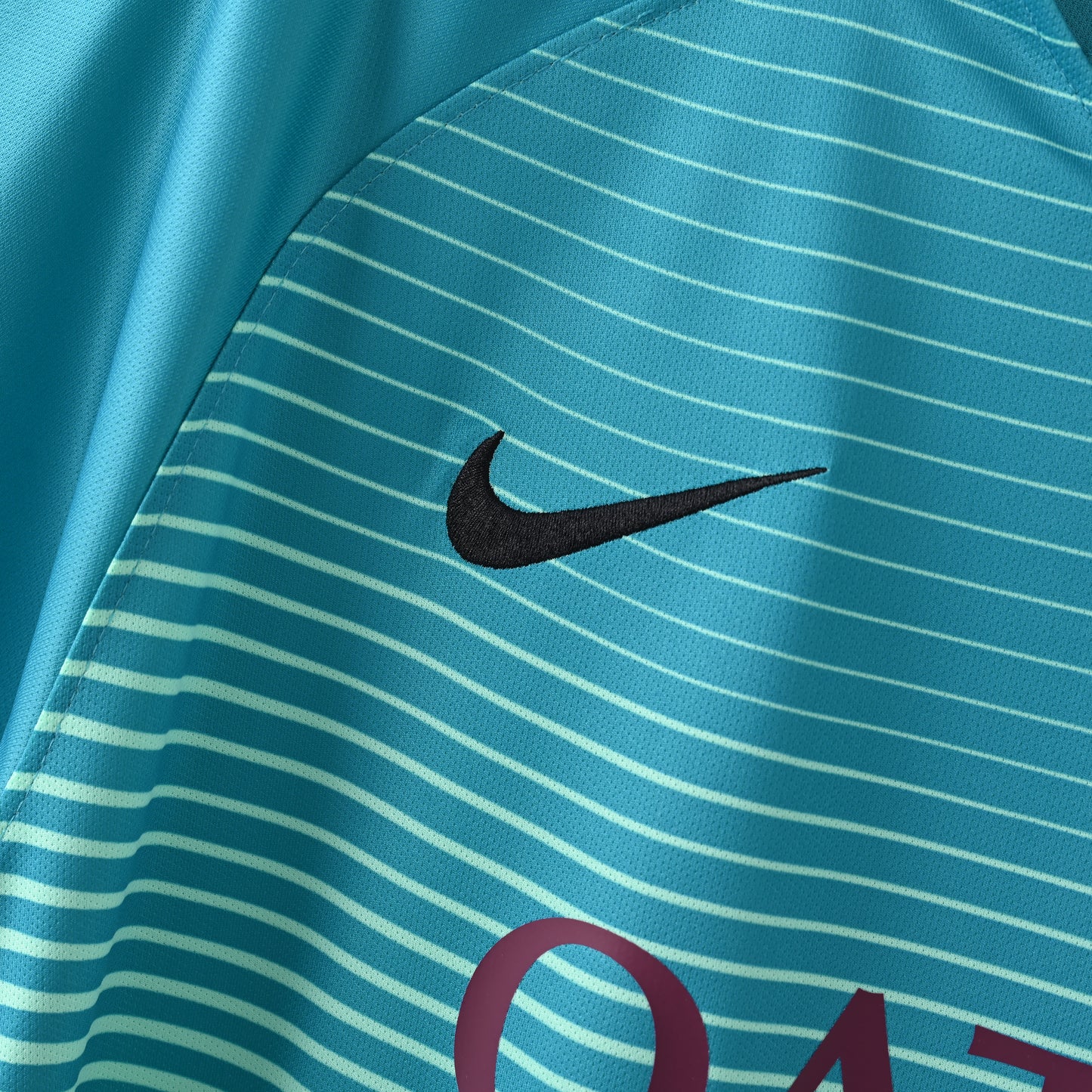 Retro Barcelona 2016/17 Jersey