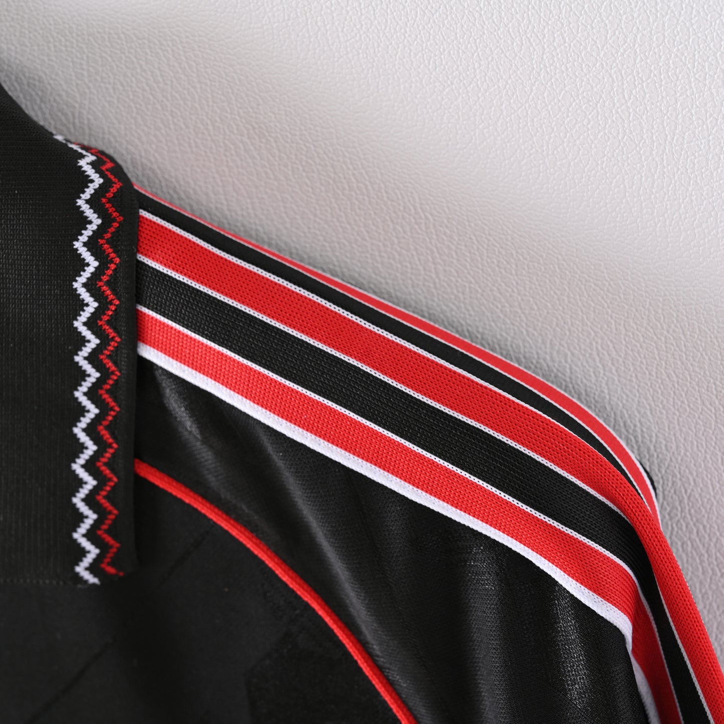 Retro Manchester United 2024/25 Jersey