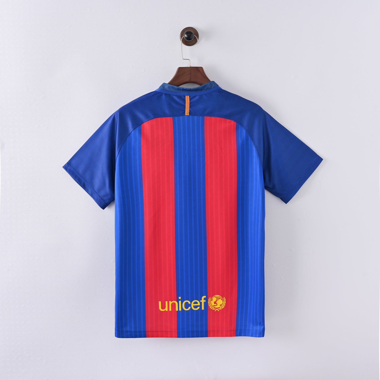 Retro Barcelona 2016/17 Jersey