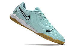 Nike Legend 10