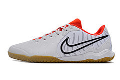 Nike Legend 10