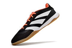 Predator 24 Futsal