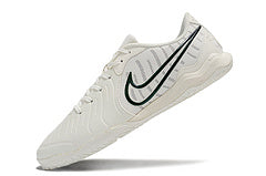 Nike Legend 10