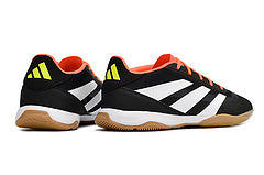 Predator 24 Futsal